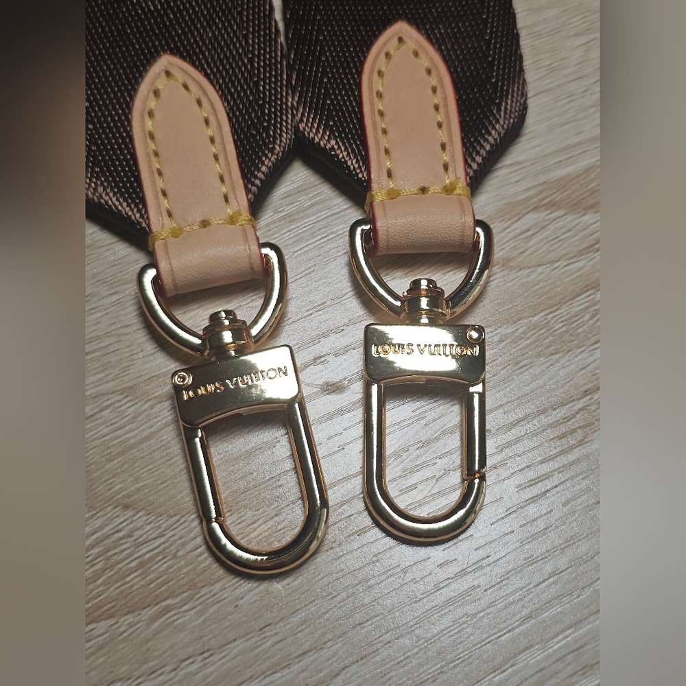 Louis Vuitton Canvas Strap - Picture 5 of 6